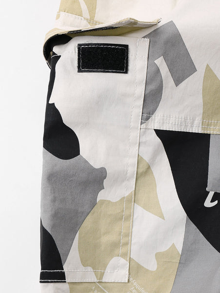Letter Camo Print Multi-pocket Cargo Shorts