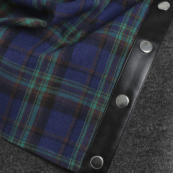 Round Neck Sweatshirt with Tartan Neck Gaiter