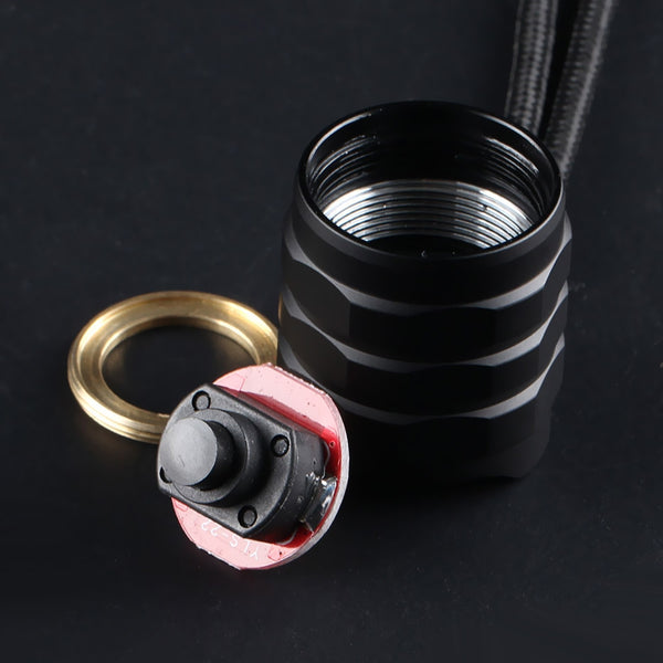 Convoy M21A Flashlight SST40 2300lm 6500K 21700 18650 White Tint LED Torch